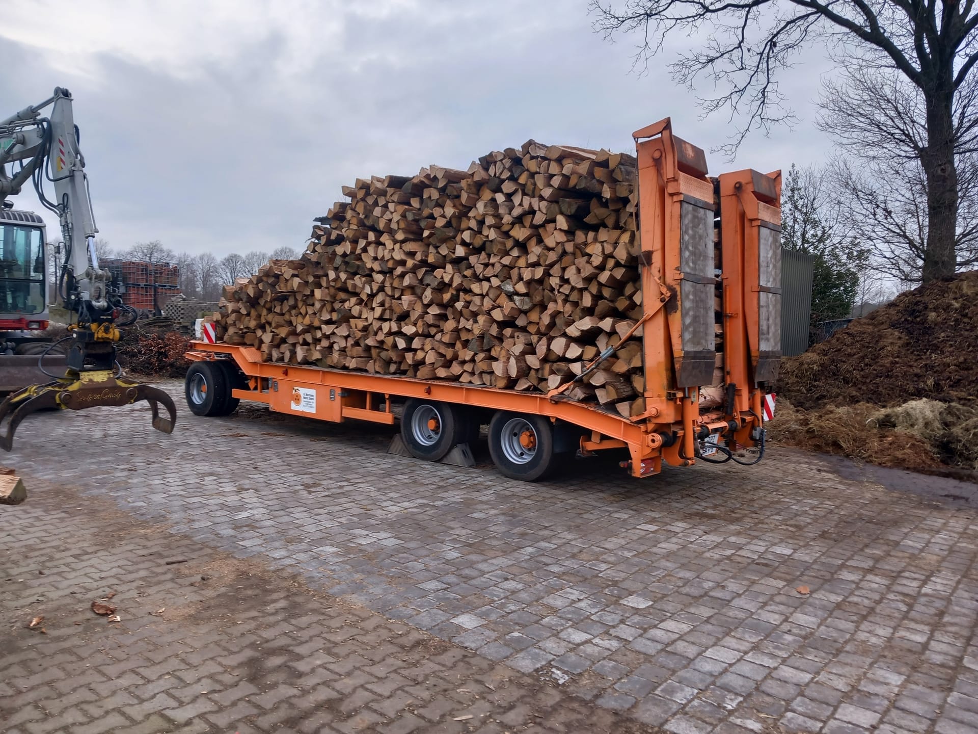 kloofpalen op wagen